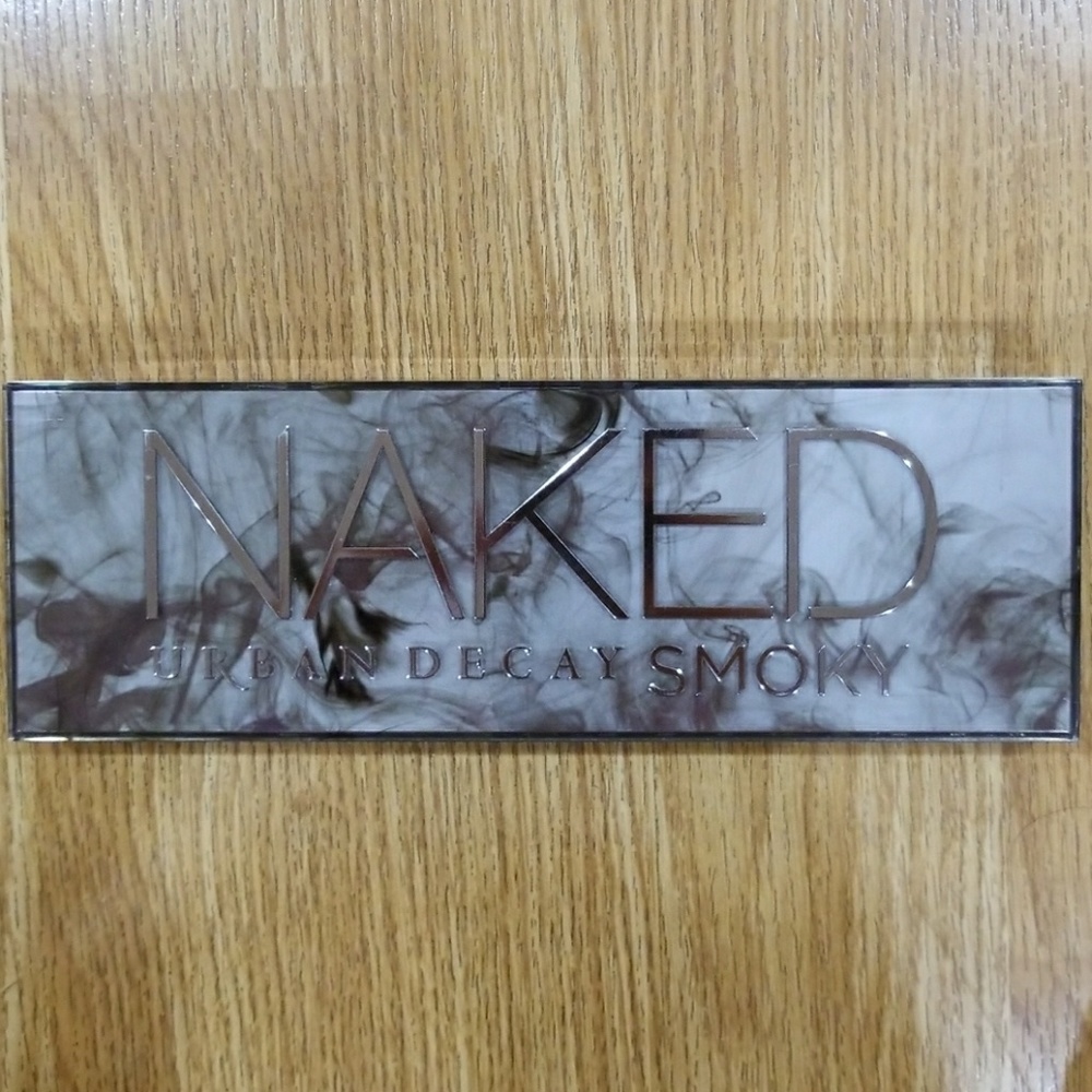 Urban Decay Smoky Eyeshadow Palette